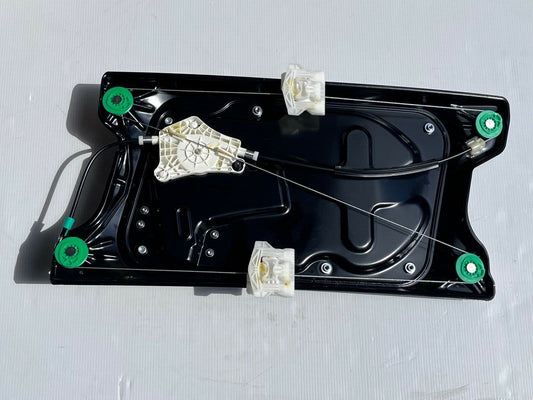 Genuine Land Rover Discovery 4 2013-2016 RH Front Door Regulator LR052111