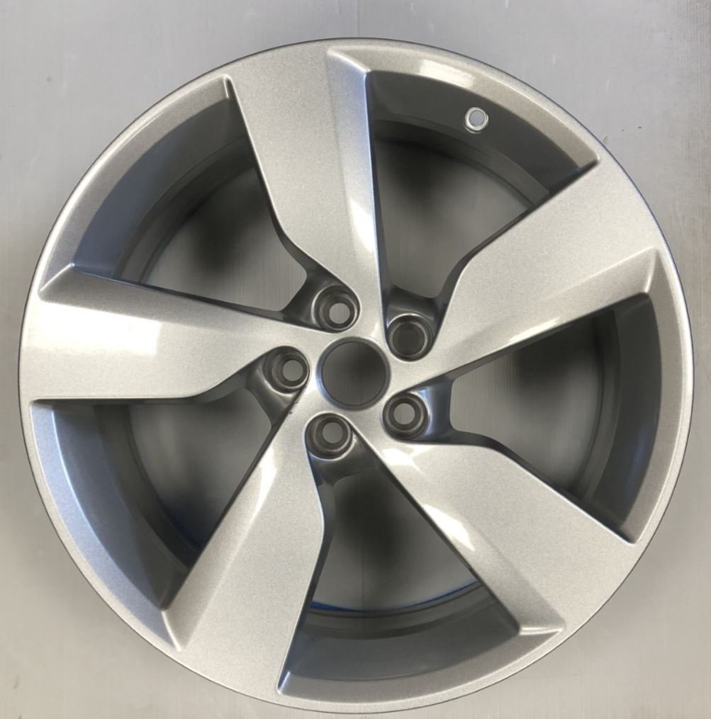 NEW Genuine Jaguar E-Pace 19" 8J x 19" Sparkle Silver Alloy Wheel - J9C2894