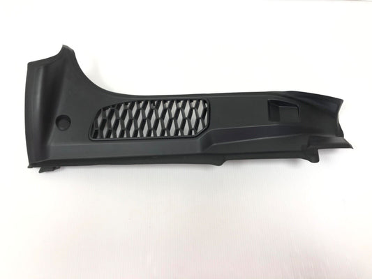 Genuine Land Rover Discovery 5 17+ RH Interior Tailgate Trim Panel LR082948