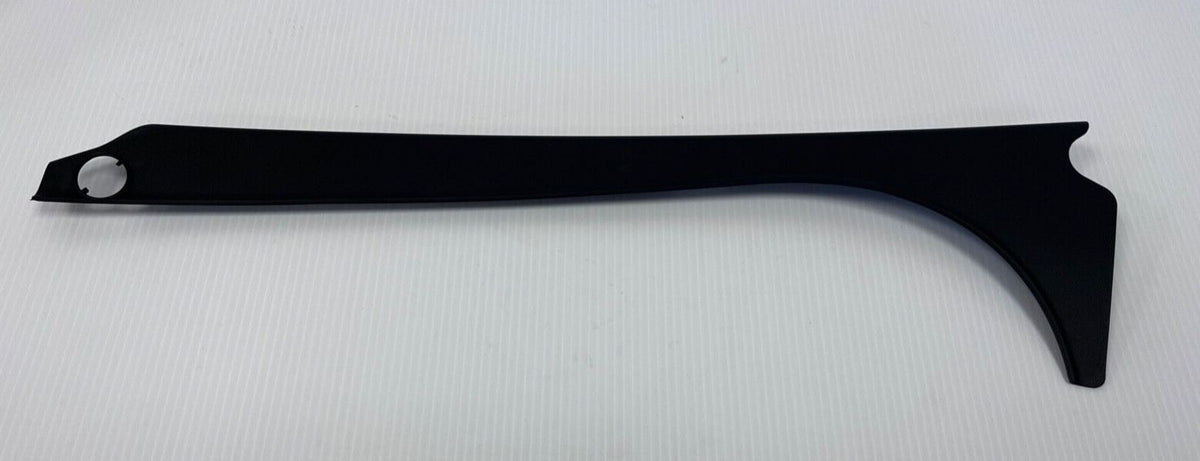 Genuine Range Rover Sport 2014+ LH Finisher LR043841