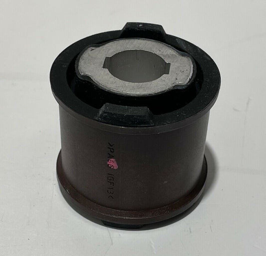 Genuine Land Rover / Range Rover Evoque Rear Cross Member Insulator LR001119