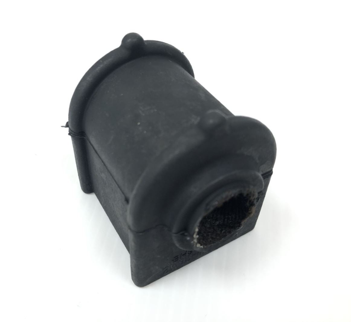 Genuine Jaguar S Type/XJ Rear Anti Roll Bar Insulator Bush - C2C20470