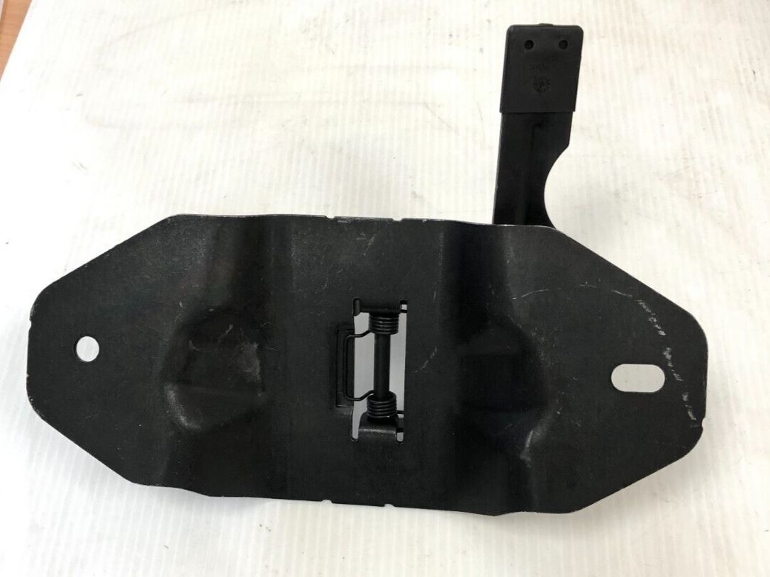 Genuine Land Rover Discovery 2015+ Safety Catch LR073063
