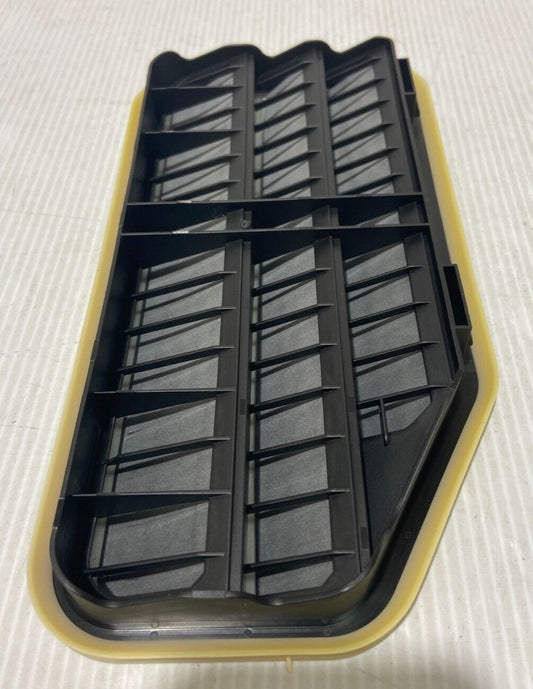 Genuine Focus CB8 11-15/CEW 14-19/ KA CDU 16+ Air Inlet Grille 1708806