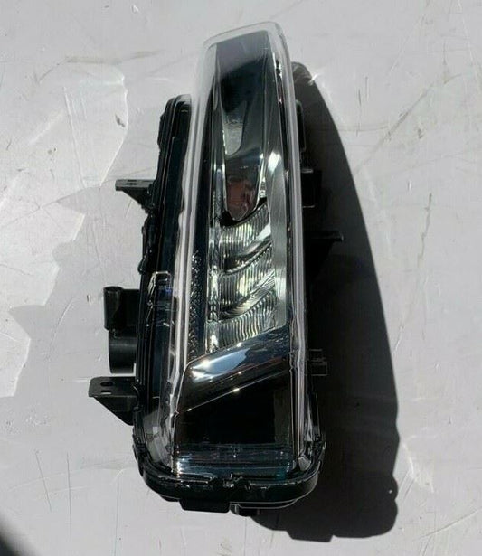 Genuine Range Rover Evoque 2015-2016 Front Fog Lamp RH LR077887