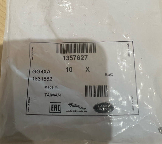 Genuine Land Rover M8x17+M8x19 Manifold To Cylinder Head Studs x10 1357627