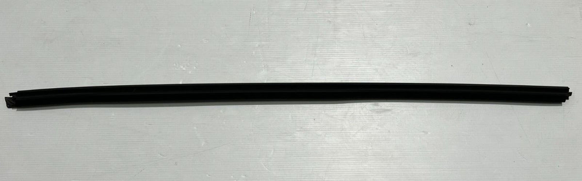 Genuine Jaguar F-Type 14+ RH Side Window Surround Waist Seal T2R11258