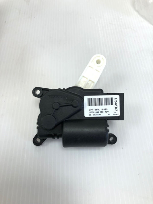 Genuine Range Rover Velar 17-20 Stepper Motor Heater RHD LR093031