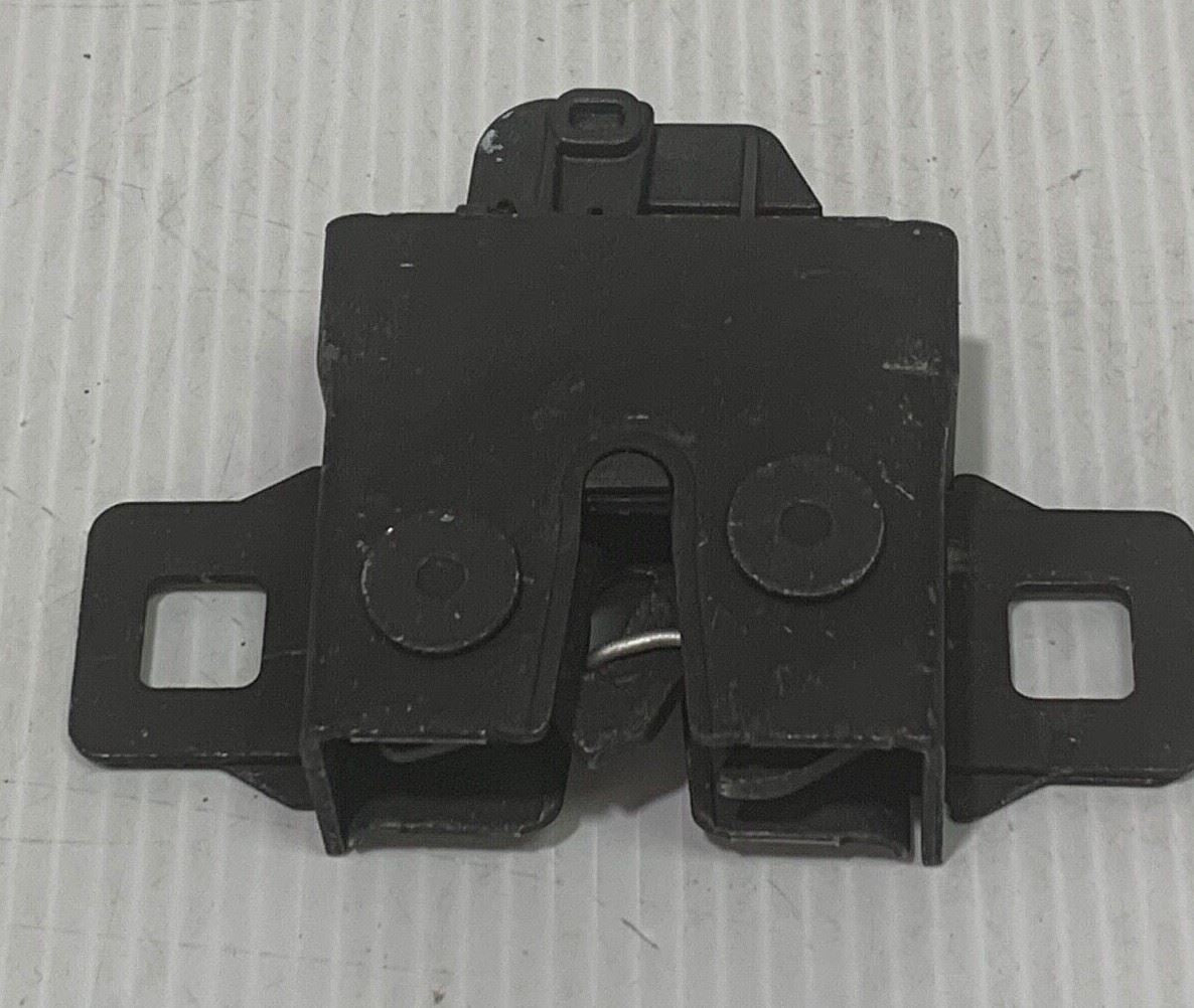 Genuine Jaguar RH Bonnet Latch T2H46527