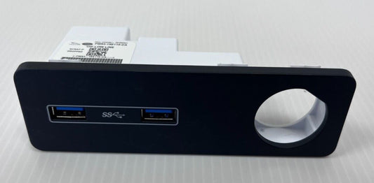 Genuine Jaguar XJ F-Type XE XF E-/F-Pace Front Centre Console Aux Port C2D42800