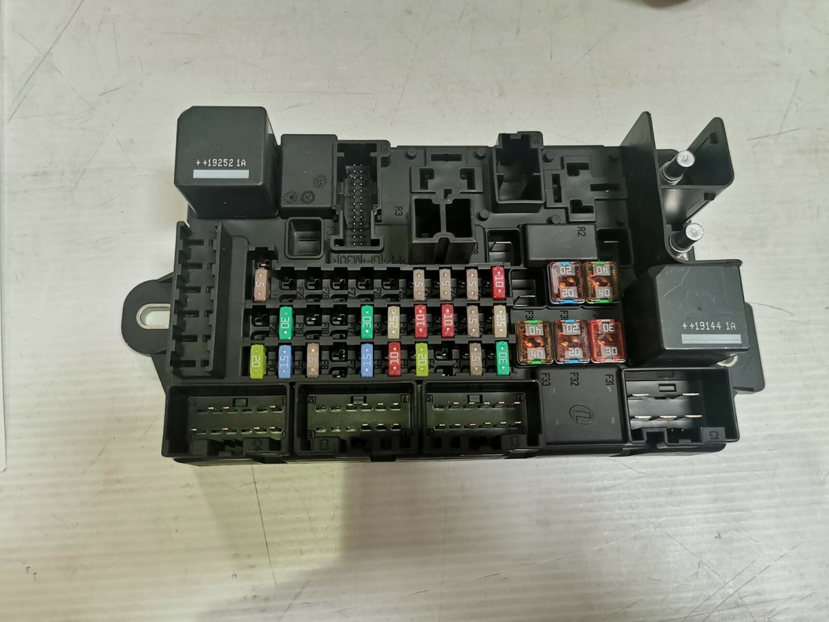 Genuine Jaguar F-Type 2014+ Passenger Compartment Fusebox T2R4837