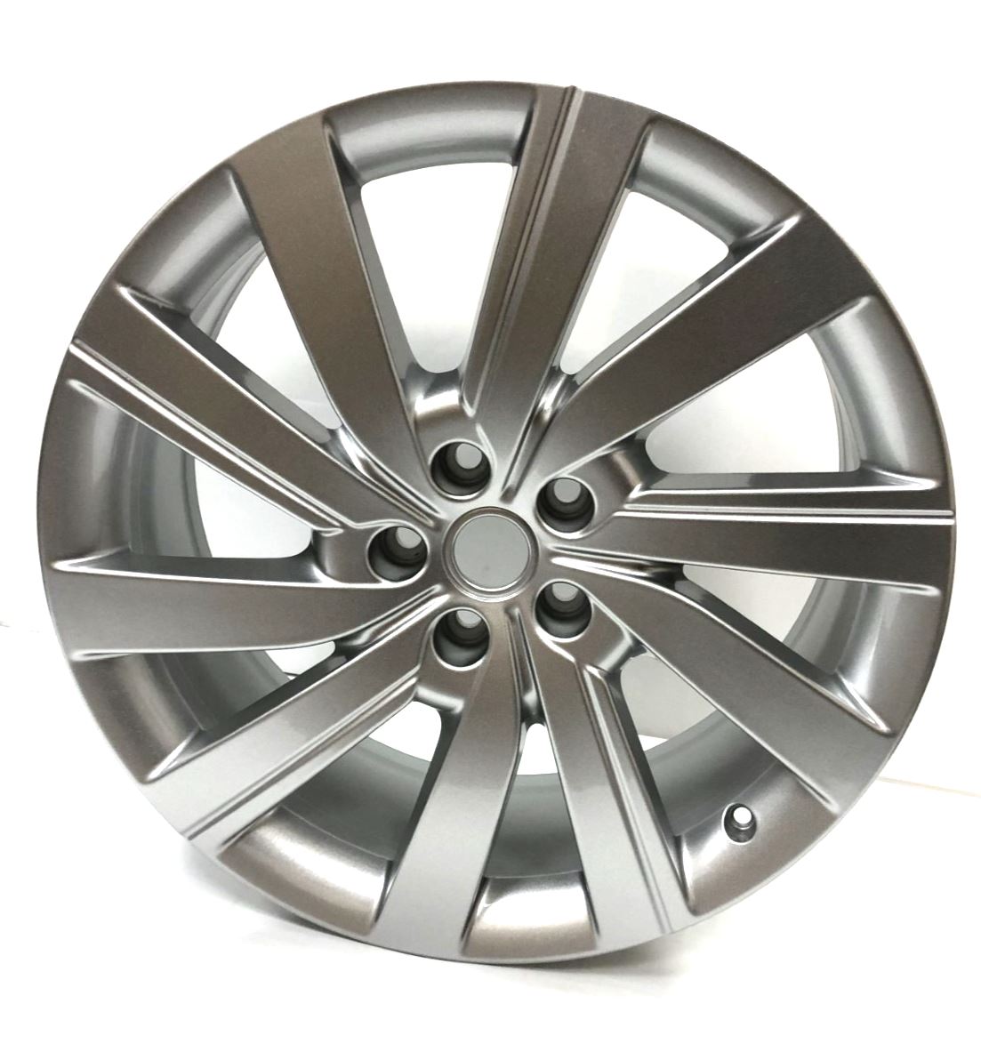 Genuine Range Rover 2022+ 21" 8.5J Mestral Sparkle Silver Alloy Wheel - LR153236