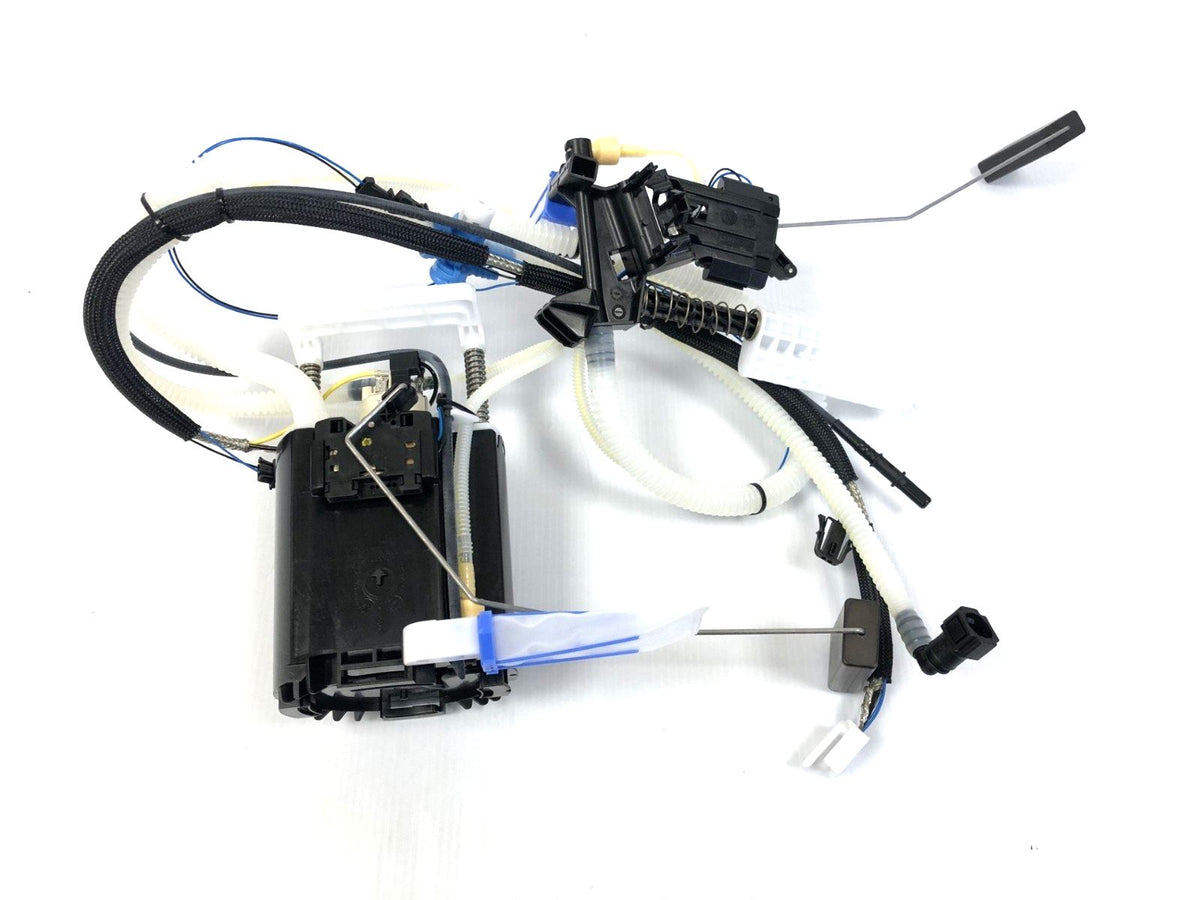 Genuine Range Rover 2002-2009 4.2L V8 Fuel Pump - LR015177