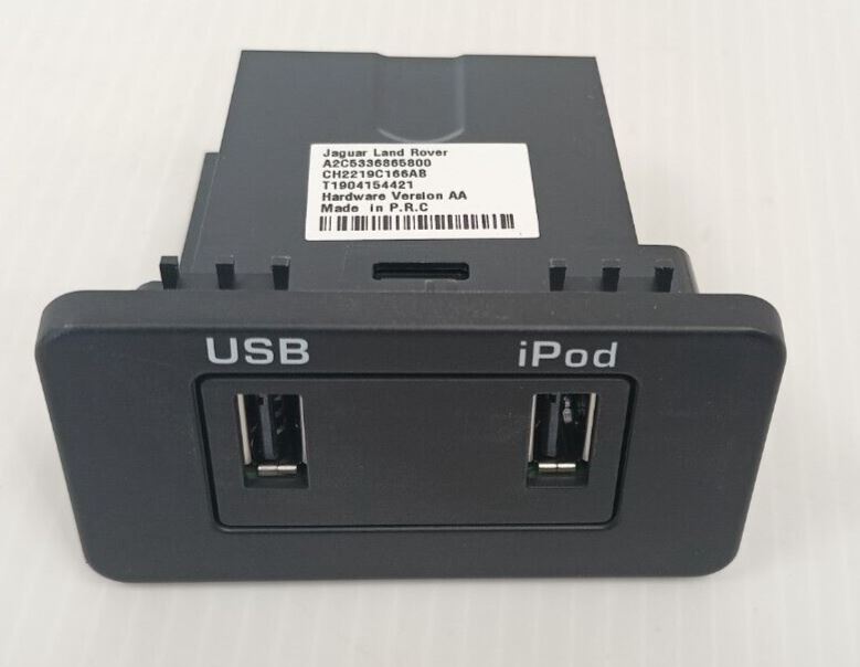 Genuine Land Rover Discovery/Range Rover Sport Instrument Panel Socket LR030640