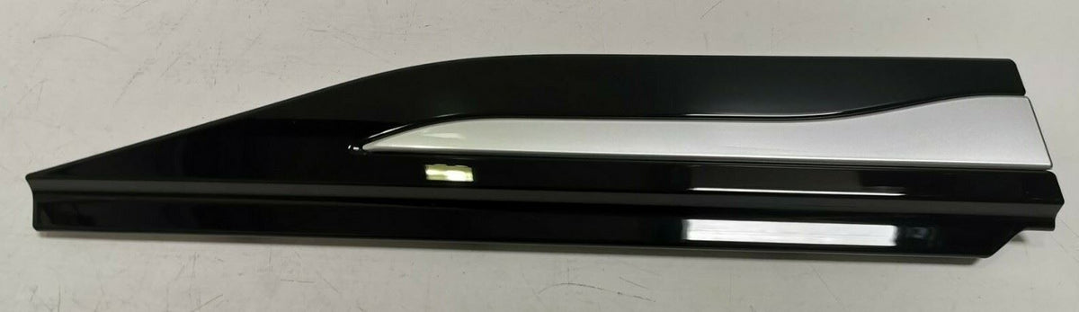 Genuine New Range Rover Evoque 19+ RH Front Fender Gill Grille Atlas - LR114469