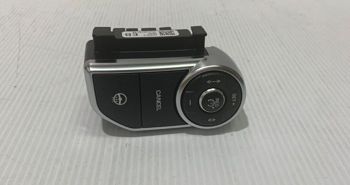 Genuine Range Rover 2013+ / Sport 2014+  RH Switch LR037452