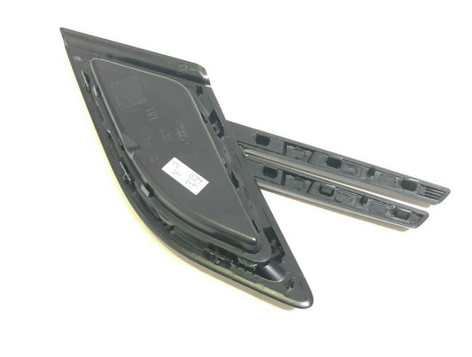 Genuine Range Rover Sport 2014 RH / Front Fender Gloss Black Gill LR068330