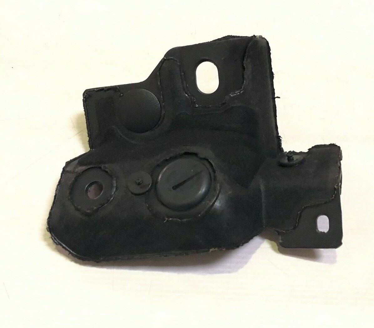 Genuine Range Rover / Sport RH Upper Front Engine Compartment Insulator LR052966