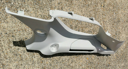 Genuine Land Rover Discovery 5 17+ RH Inner C Pillar Panel LR104084