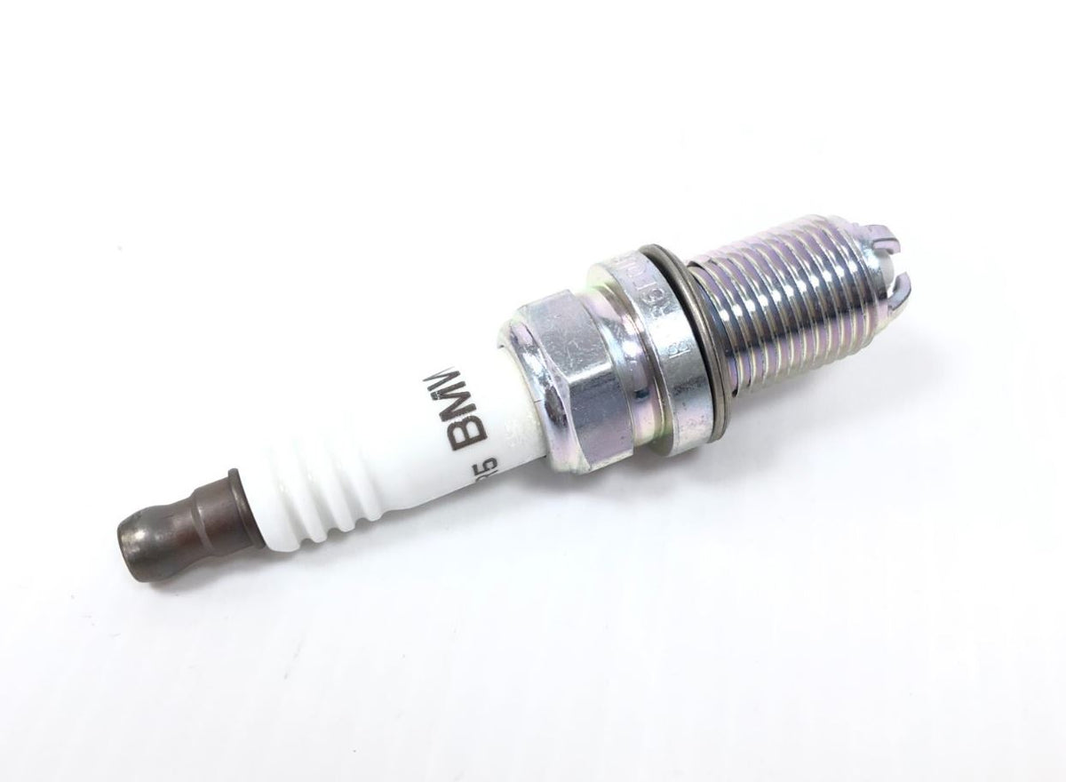 Genuine BMW M5 E39 Z8 E52 Spark Plug x1 - 12120037608