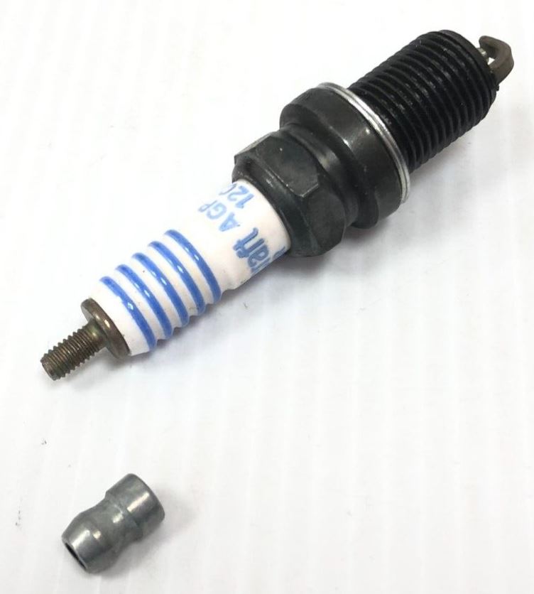 Genuine Escort CA/DA/FA/Orion EA/Fiesta AX/CX/DX/Sierra DD Spark Plug 1120827