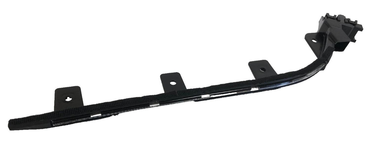 Genuine Land Rover DiscoSport 2015+ Front/Rear RH/LH Interior Lamp - LR138757