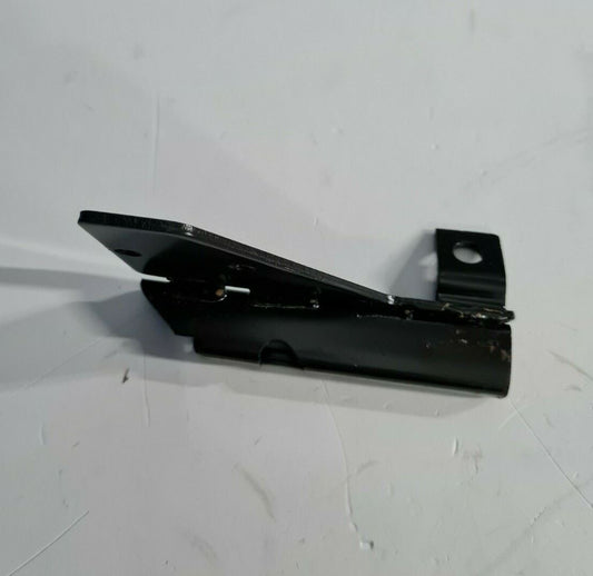 Genuine Land Rover Defender Front Door Check Strap Slider Bracket LH MWC5019