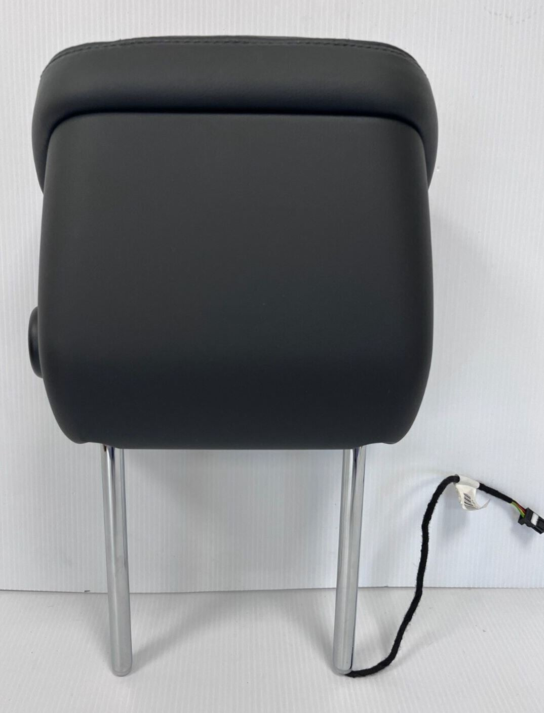 Genuine Range Rover Sport 2014+ Head Rest LR102027