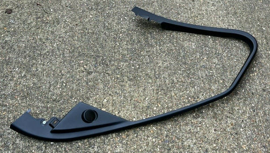 Genuine Land Rover Discovery 2017+ LH Front Door Window Frame Moulding LR108110