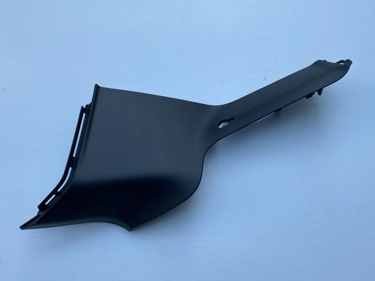 Genuine Range Rover Evoque 2019+ RH "D" Pillar Inner Moulding LR128865