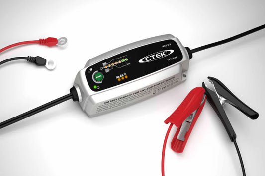 Chargeur et conditionneur de batterie CTEK MXS 3.8