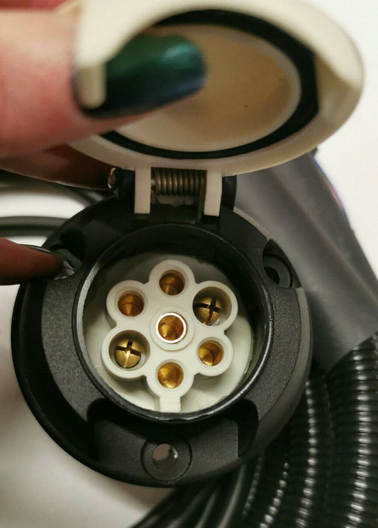 Genuine Land Rover Defender 2007-2016 Type S Towing Hook Electrics Kit LR005921