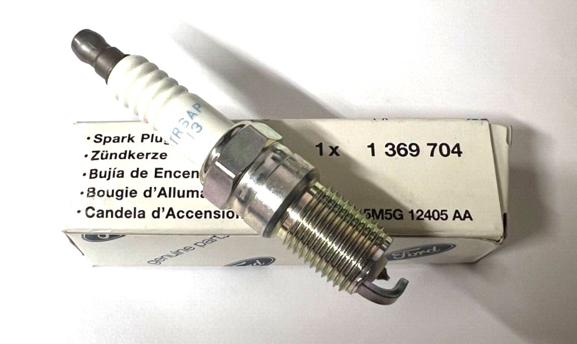 Genuine Ford Focus/Mondeo/S-Max Galaxy Ignition Spark Plug x1 1369704