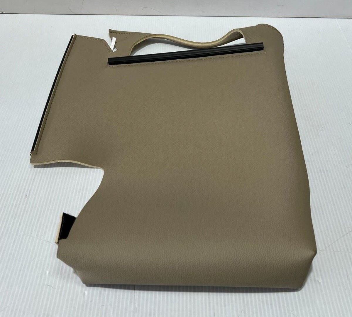 Genuine Range Rover Sport 14+ Ski Hatch Cover- Almond LR056434