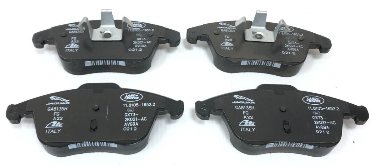 Genuine Jaguar XE Range 2020+ Brake Pad Kit (For 16.5" Brakes) T4N37210