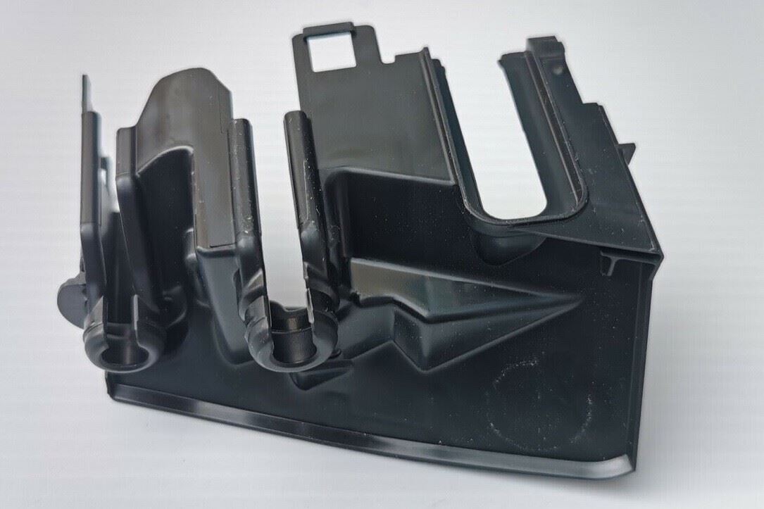 Genuine Land Rover / Range Rover LH Upper Front / Rear Door Latch Cover LR058117