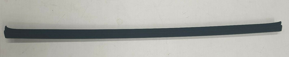 Genuine Land Rover Discovery Sport RH Inner Rear Door Belt - LR058557