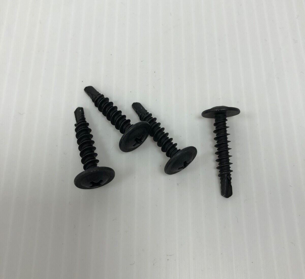 Genuine Jaguar E-Pace 2017+/All New XF 2016+ M5x25mm Bumper Screws x4 J9C7243