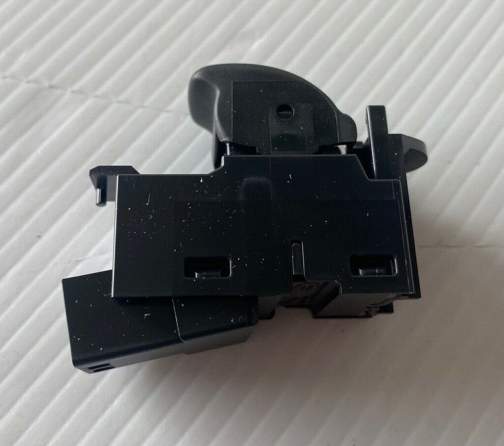 Genuine Land Rover Range Rover Passenger Door Window Single Switch LR086039