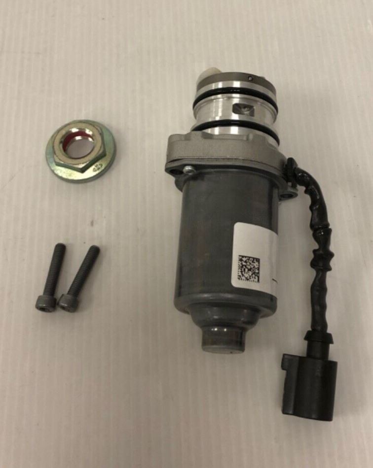 Genuine Range Rover Evoque 12-18 Haldex Rear Axle Pump LR075763