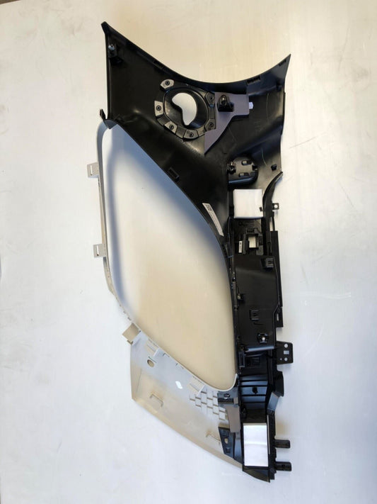 Genuine Land Rover Discovery 5 RH Inner C Pillar Panel Caraway LR144395