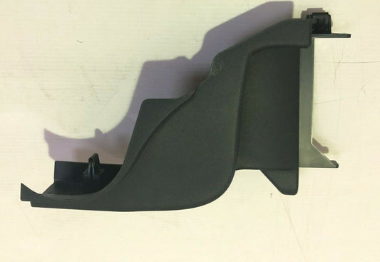 Genuine Land Rover Discovery 5 17+ 7 Seat RH Seat Belt Bezel Side Trim LR081302