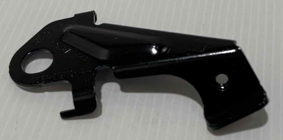 Genuine Ford C-Max CCG/CEU / Focus CB7/CB8/CEW RH Brackets x2 1683373