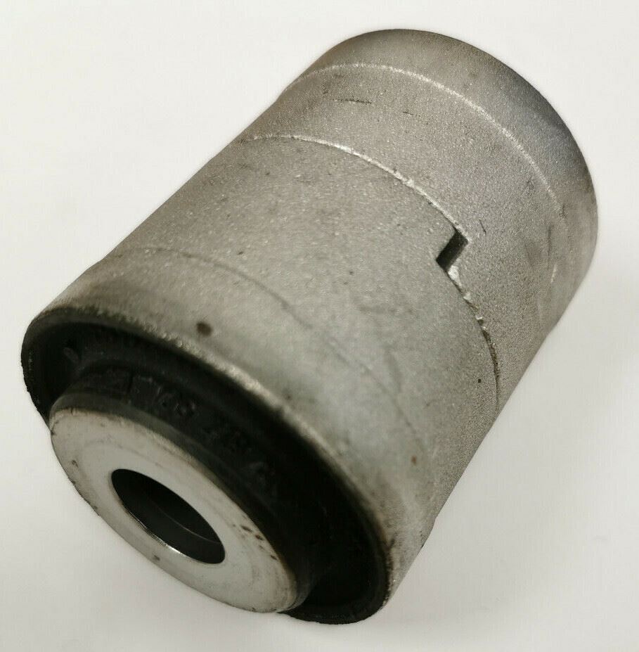Genuine Land Rover Disco 3&4 Rear Upper Knuckle + Suspension Arm Bush LR051616