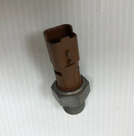 Genuine Land Rover/Range Rover Oil Pressure Switch LR005365