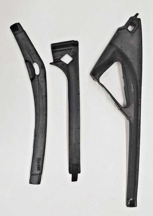 Genuine Range Rover Evoque 12> RH Door Upper Outer Panel Insulator - LR027336