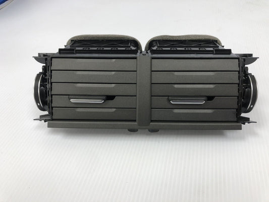 Genuine Range Rover Evoque 2012-2018 Centre Heater Vent - LR093917