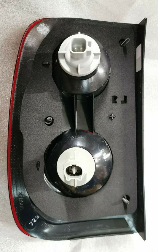 Genuine Land Rover Freelander 96-06 RH Rear Tailgate Light Assembly - XFB500140