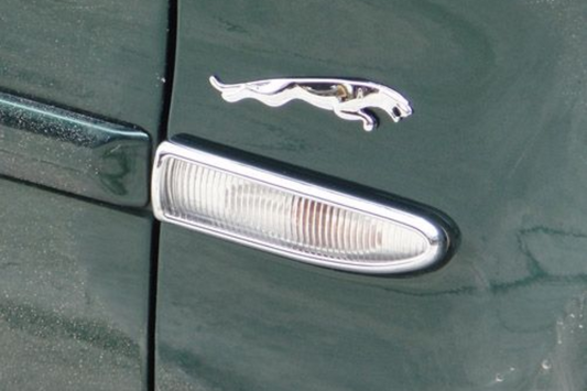 Verchromte Seitenblinker für den Jaguar X-Type