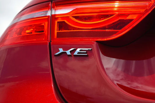 Jaguar XE-Emblem